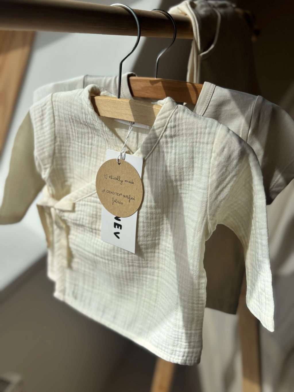 Mousseline vestje | Crème | Eli & Nev