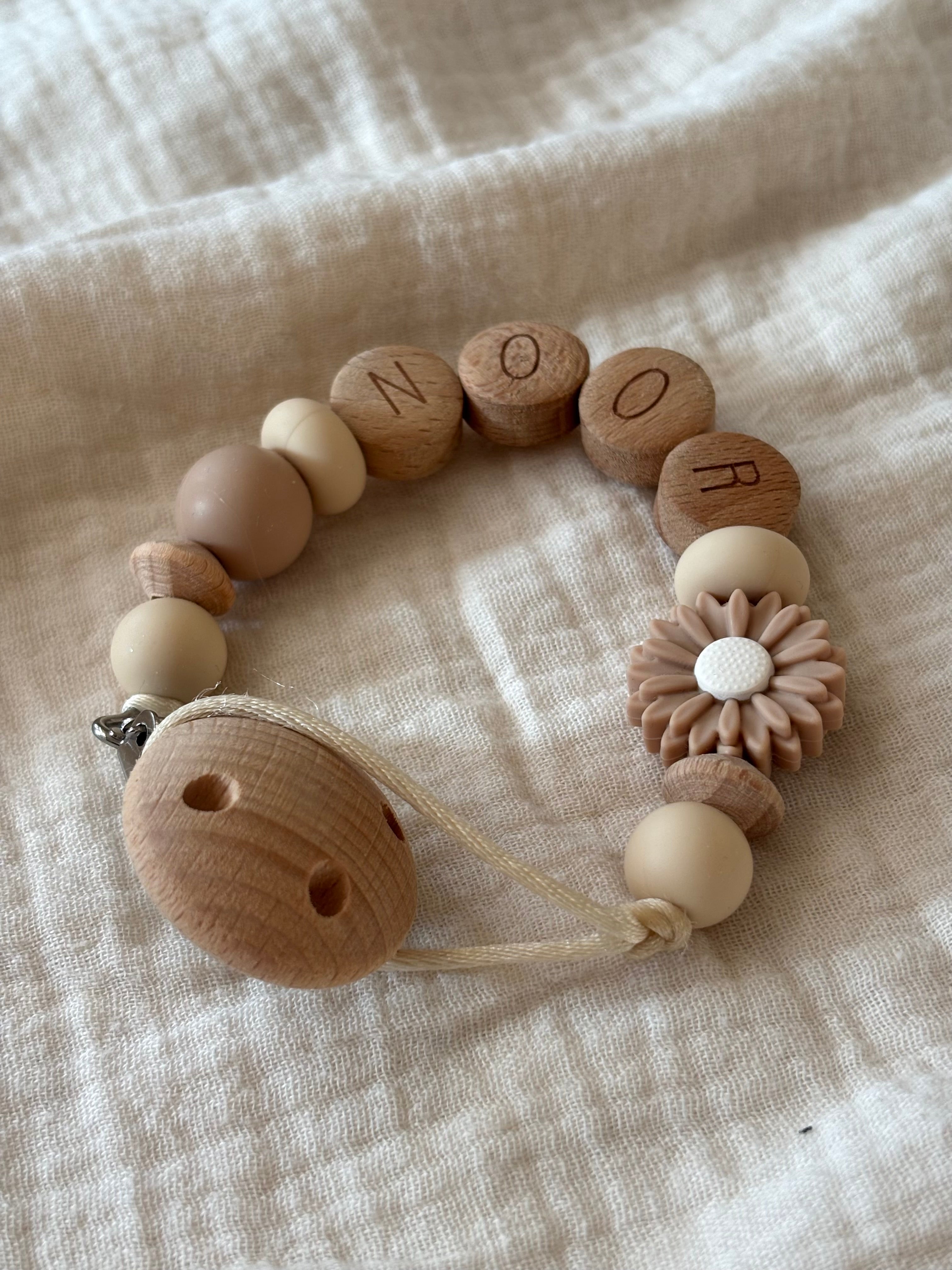 Speenkoord ‘Madelief’ met naam