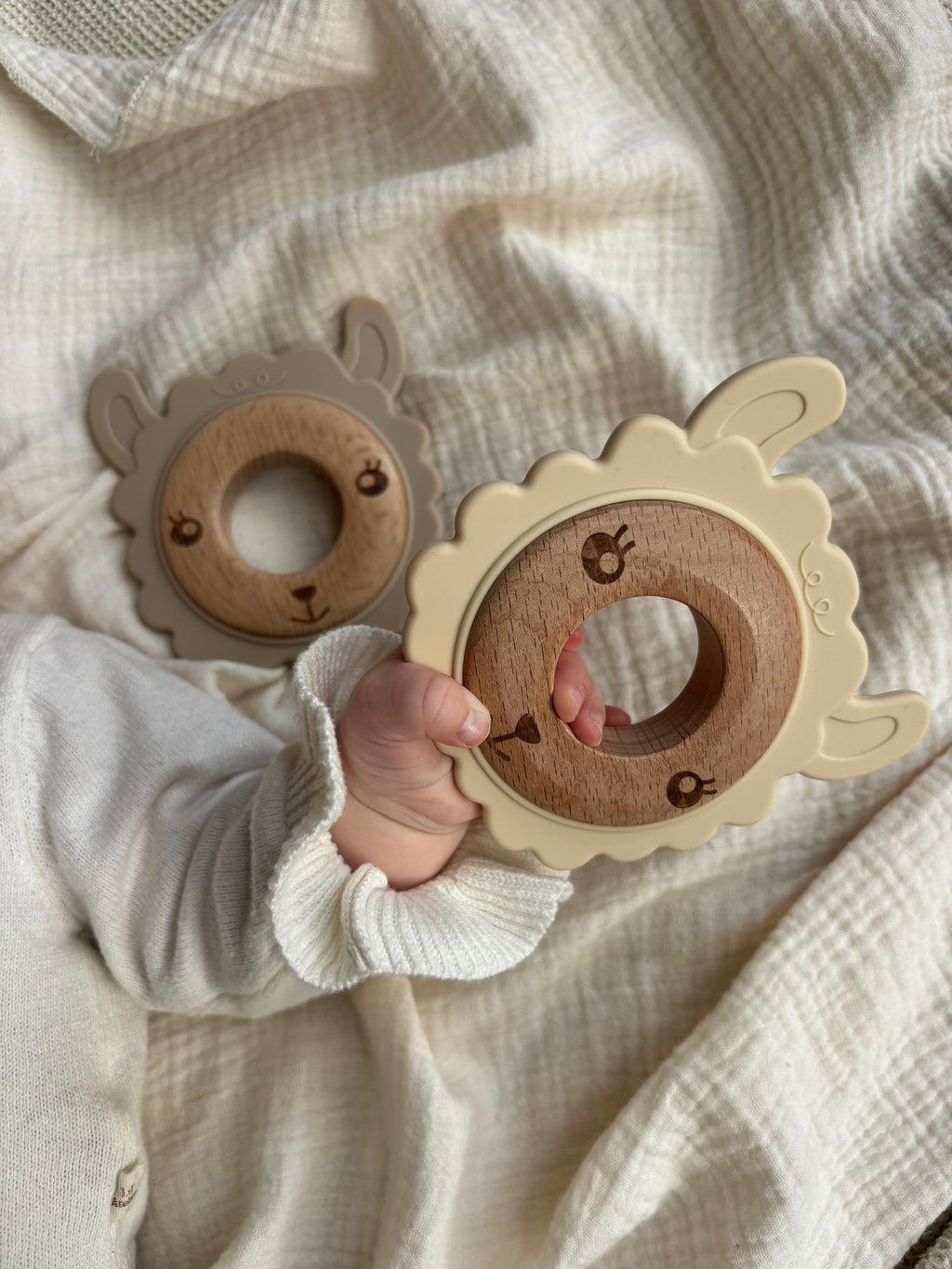 Bijtring 'Schaapje' | Taupe