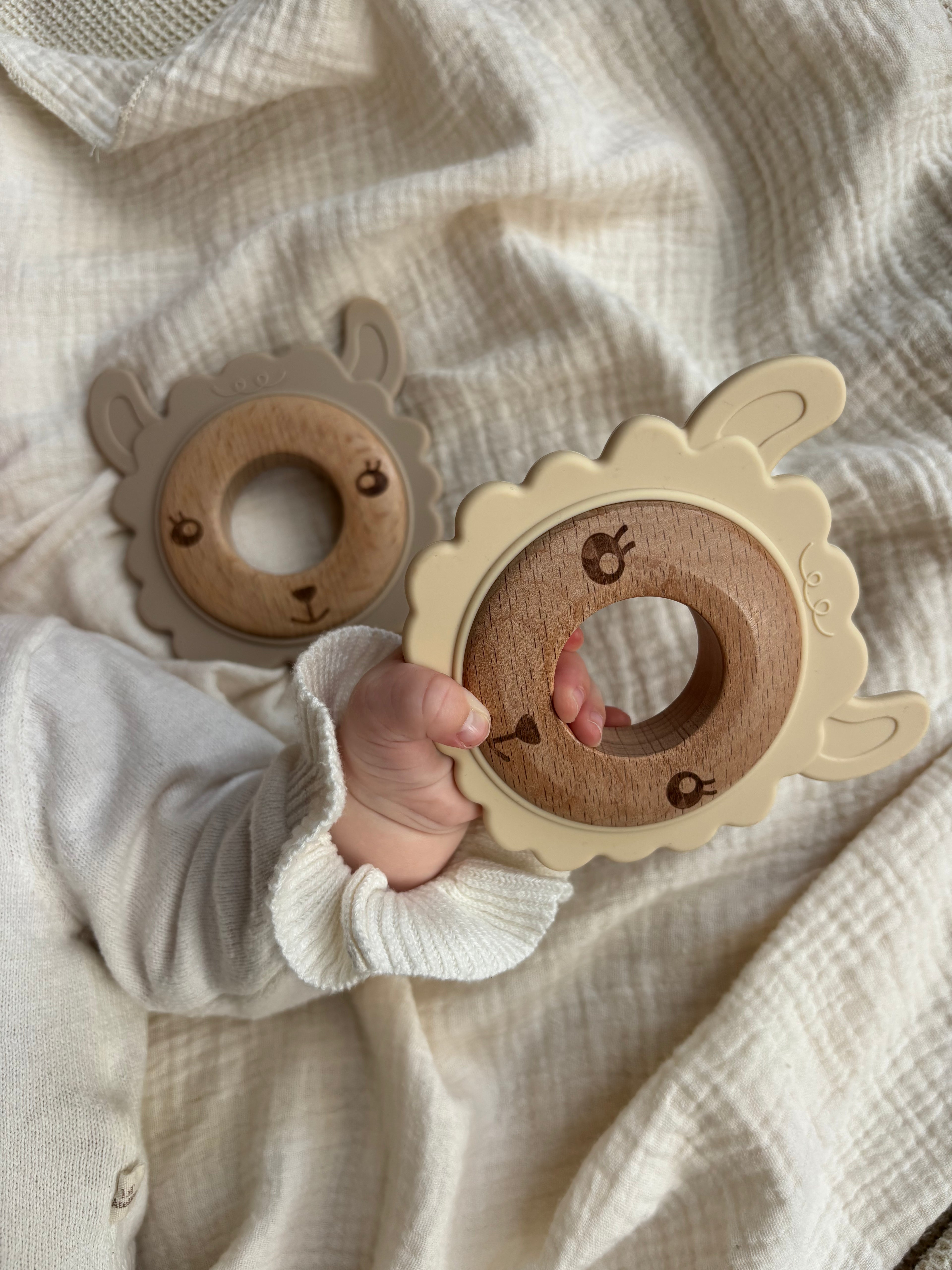 Bijtring 'Schaapje' | Taupe