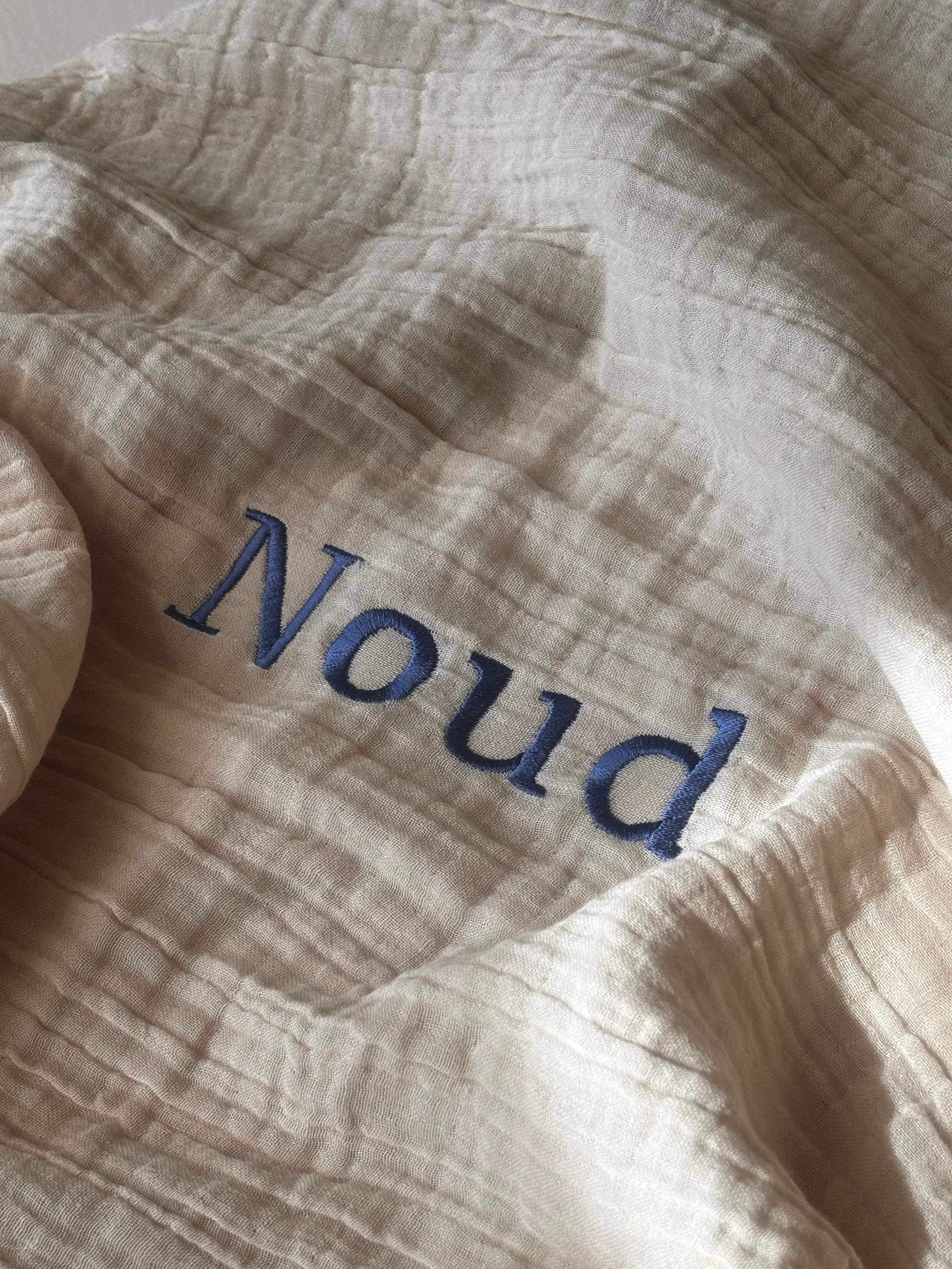 Hydrofiele doek met naam | Sand | 110x110